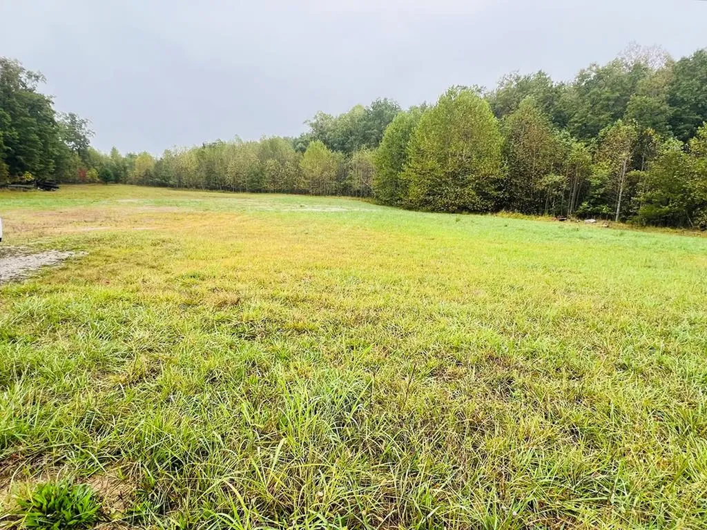 484 Interstate Lane Crossville TN 38571