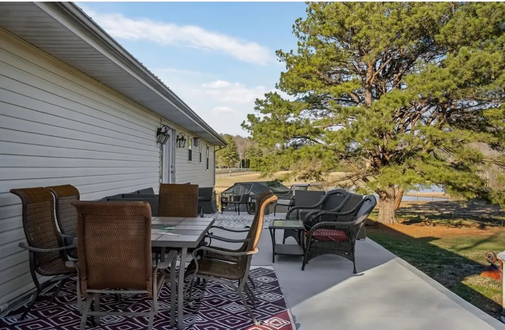 2375 Hidden Cove Road Cookeville TN 38506