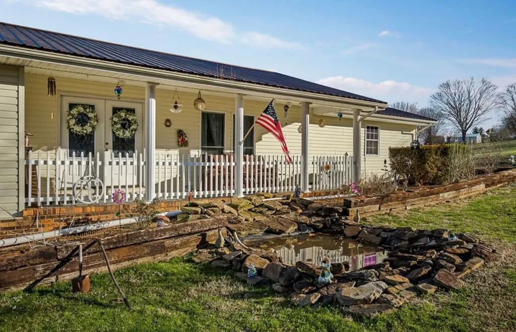 2375 Hidden Cove Road Cookeville TN 38506