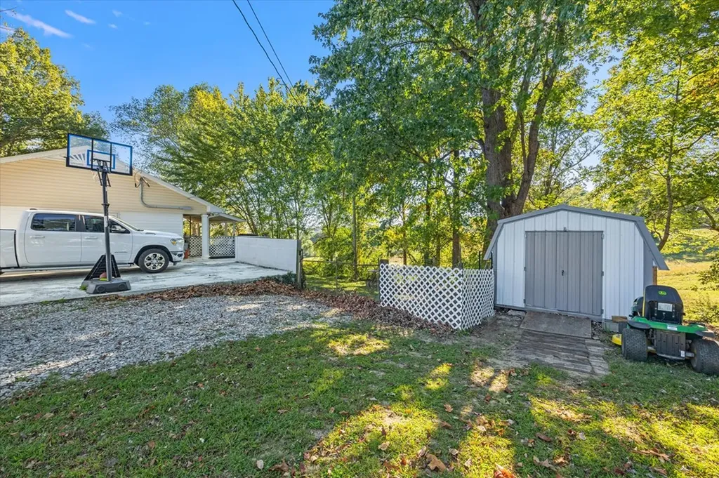 5554 Dodson Branch Road Cookeville TN 38501