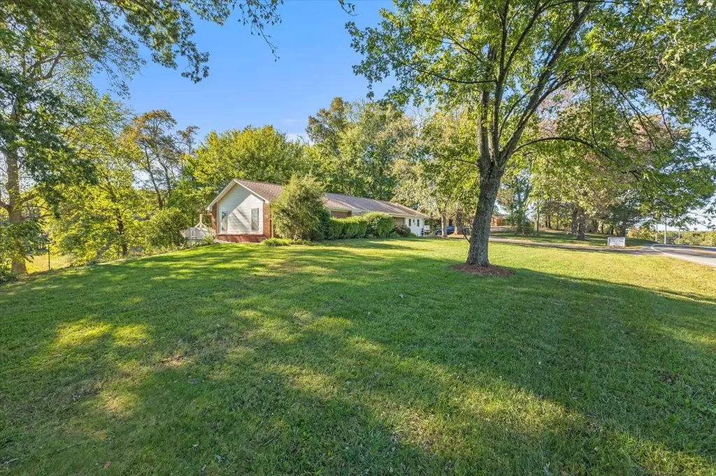 5554 Dodson Branch Road Cookeville TN 38501