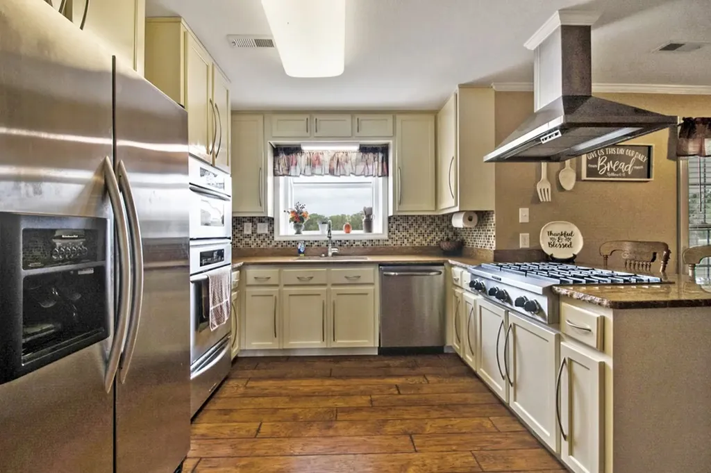 1031 Allardt Highway Jamestown TN 38556