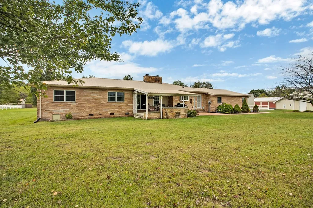 1031 Allardt Highway Jamestown TN 38556