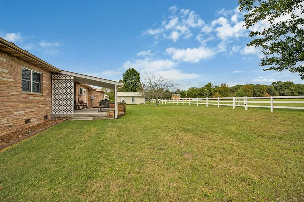 1031 Allardt Highway Jamestown TN 38556