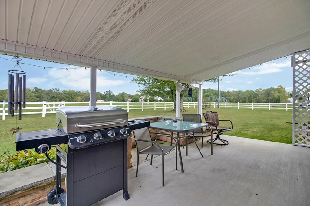 1031 Allardt Highway Jamestown TN 38556