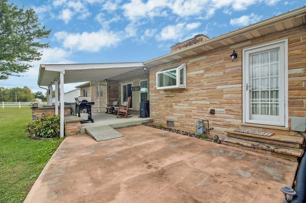 1031 Allardt Highway Jamestown TN 38556