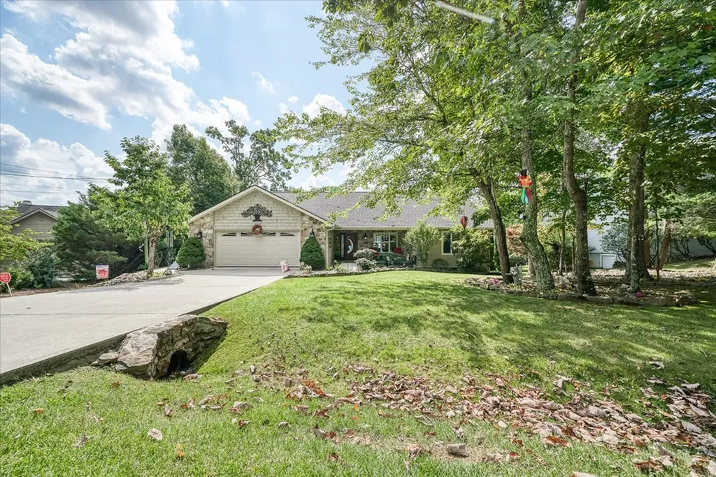 20 Victoria Way Crossville TN 38558