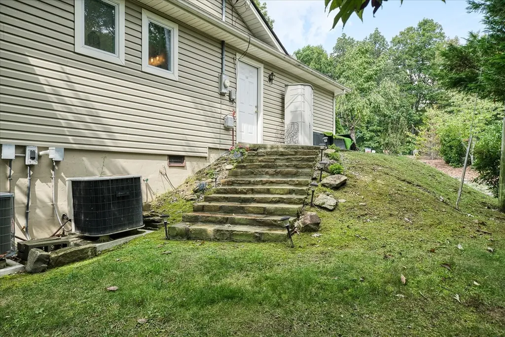 20 Victoria Way Crossville TN 38558