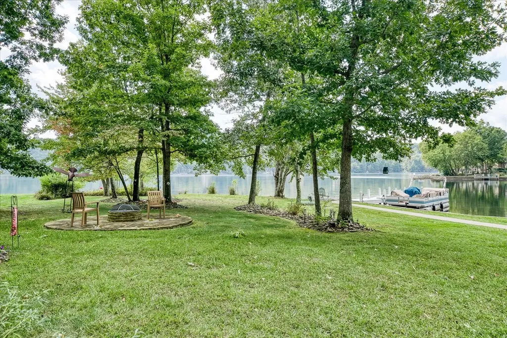 20 Victoria Way Crossville TN 38558