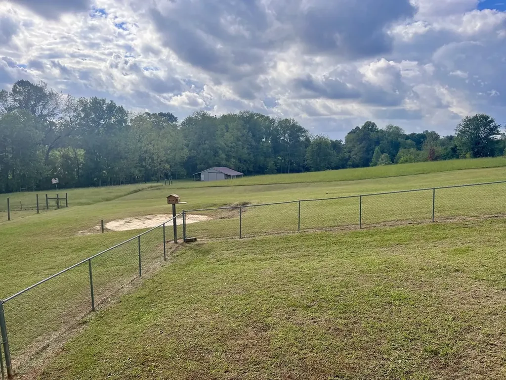 4038 Mount Zion Road Morrison TN 37357