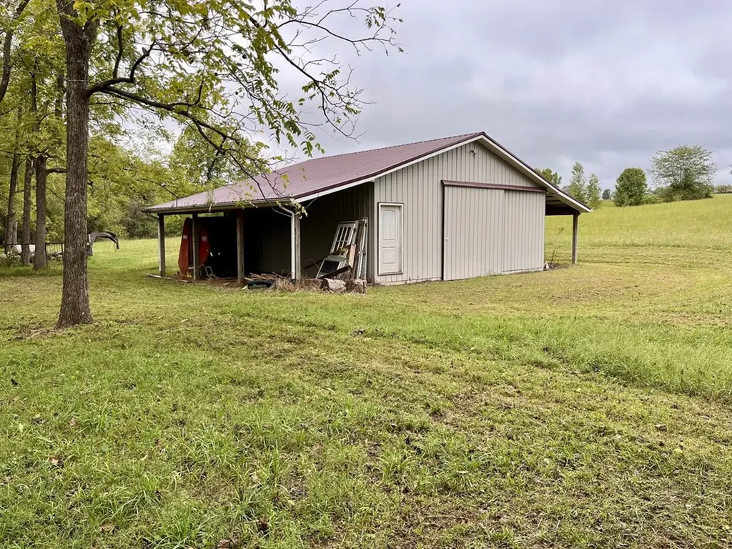 4038 Mount Zion Road Morrison TN 37357