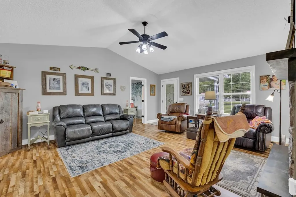 1461 Pennsylvania Avenue Jamestown TN 38556