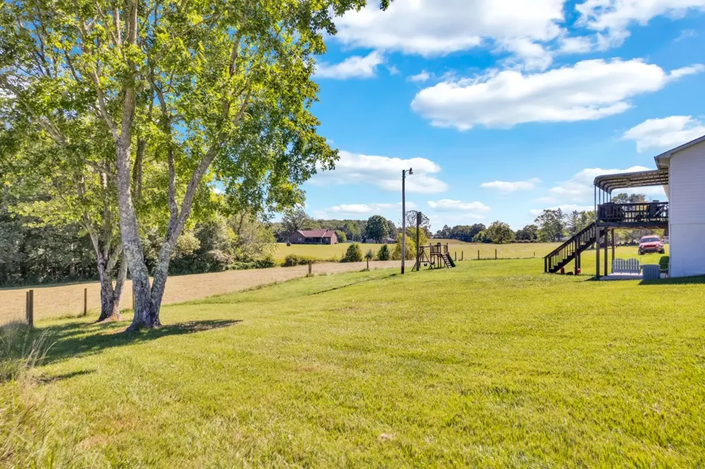 1461 Pennsylvania Avenue Jamestown TN 38556