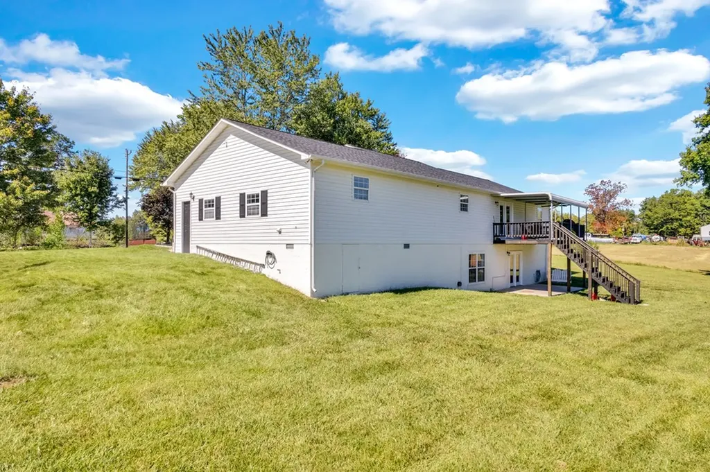 1461 Pennsylvania Avenue Jamestown TN 38556