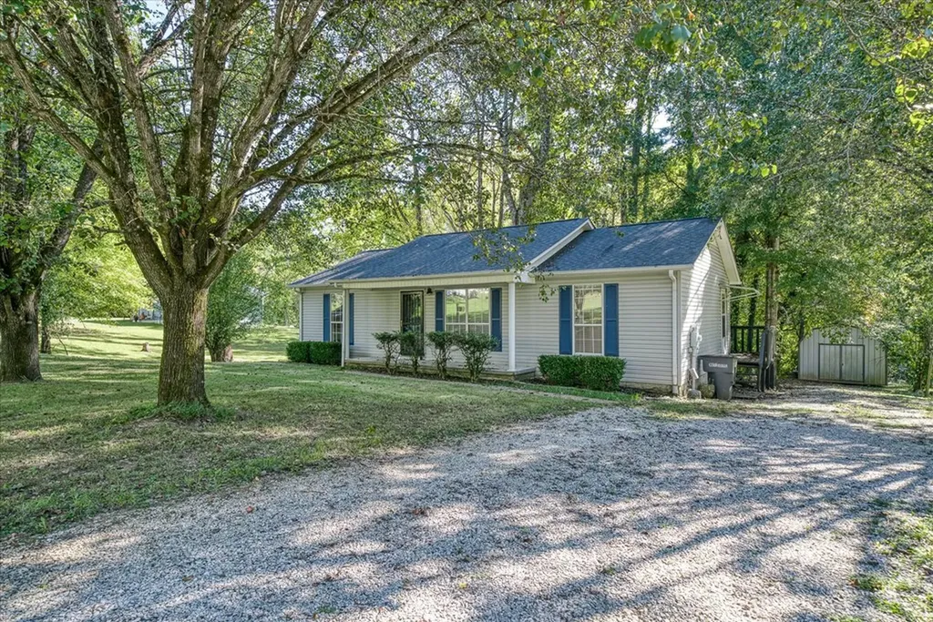 740 Robinson Road Cookeville TN 38501