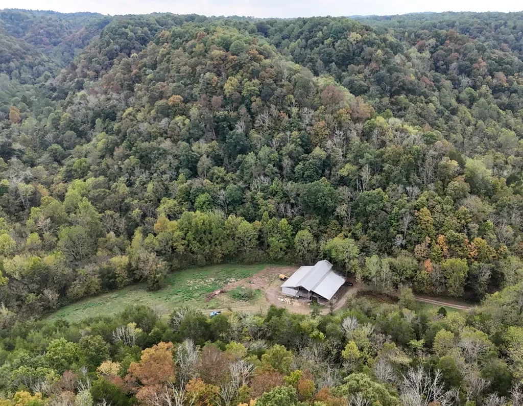 5154 Dry Mill Creek Hilham TN 38568
