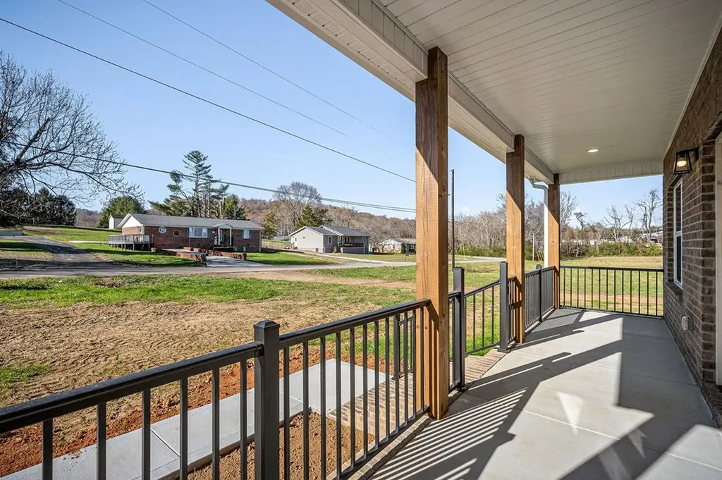 899 Charles Golden Road Sparta TN 38583