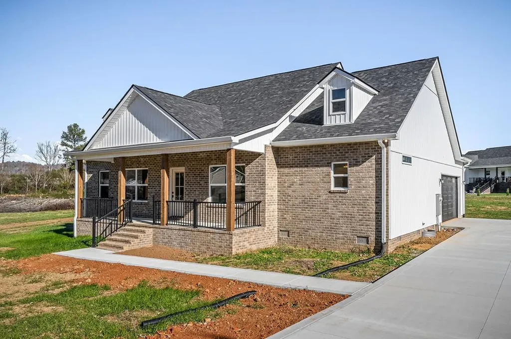 899 Charles Golden Road Sparta TN 38583