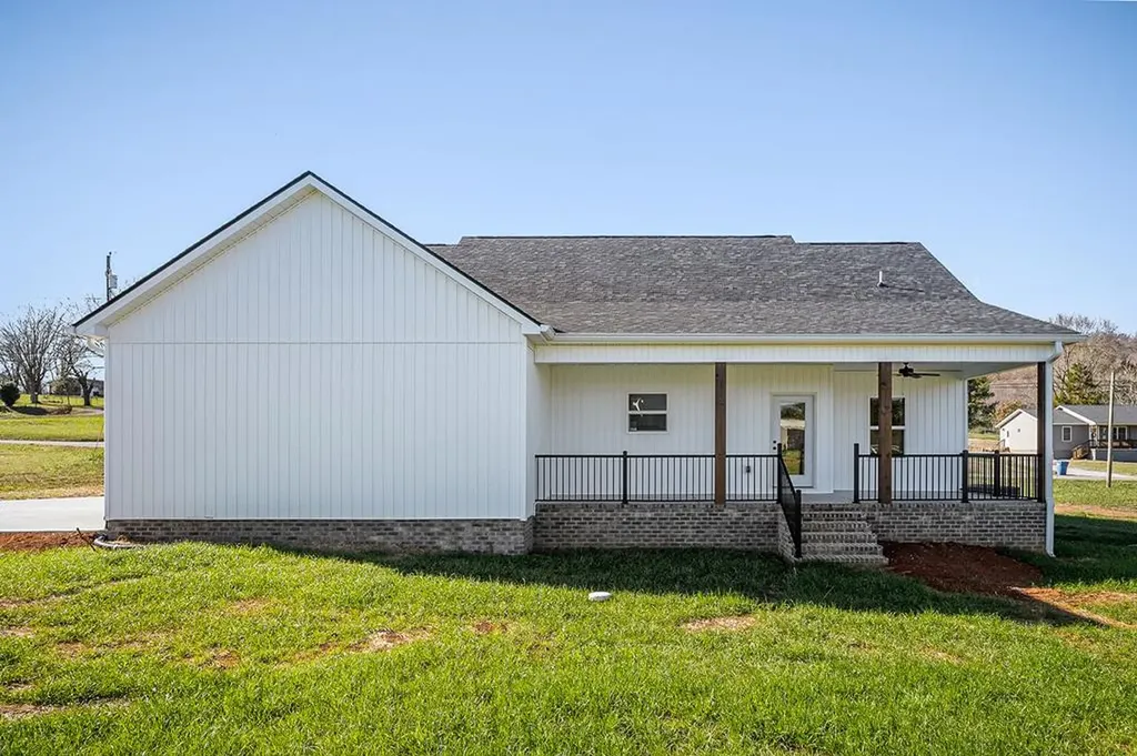 899 Charles Golden Road Sparta TN 38583