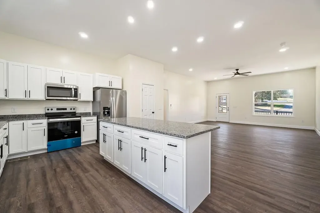 899 Charles Golden Road Sparta TN 38583