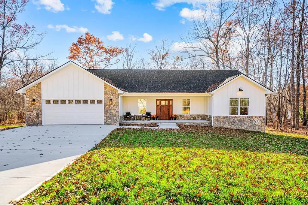 3019 Pomo Circle Crossville TN 38572