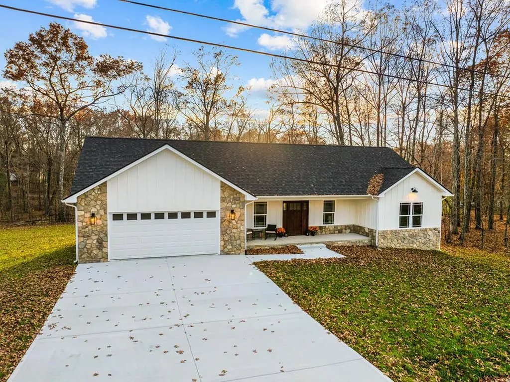 3019 Pomo Circle Crossville TN 38572