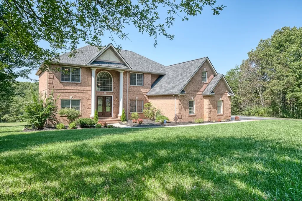 435 Magnolia Lane Crossville TN 38555