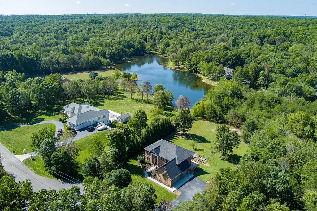 435 Magnolia Lane Crossville TN 38555