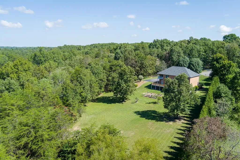 435 Magnolia Lane Crossville TN 38555