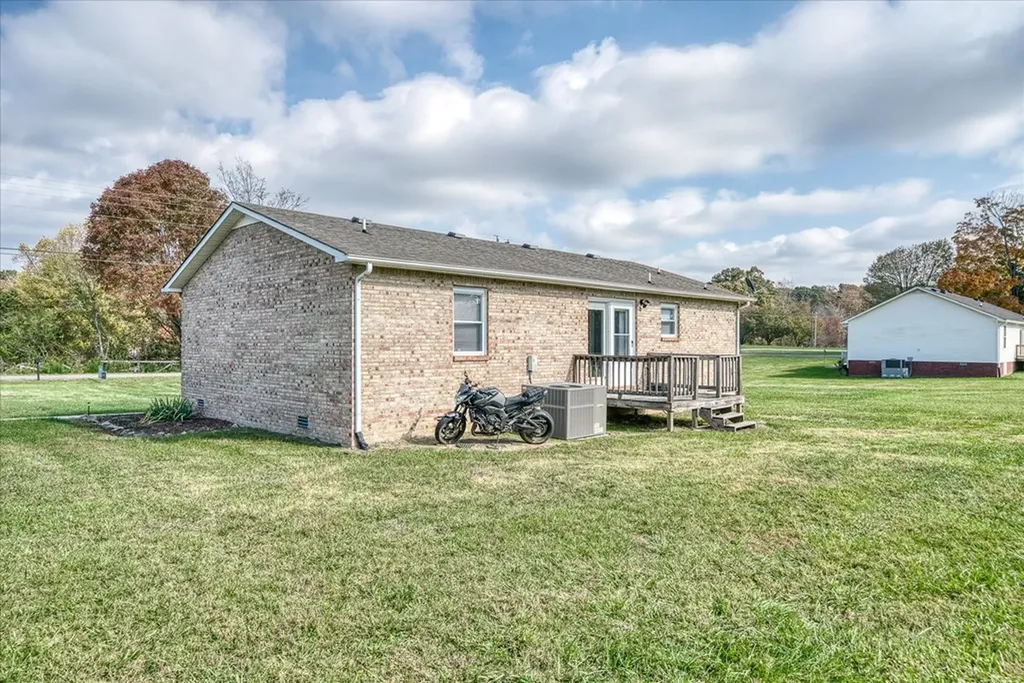 945 Cindy Drive Cookeville TN 38506