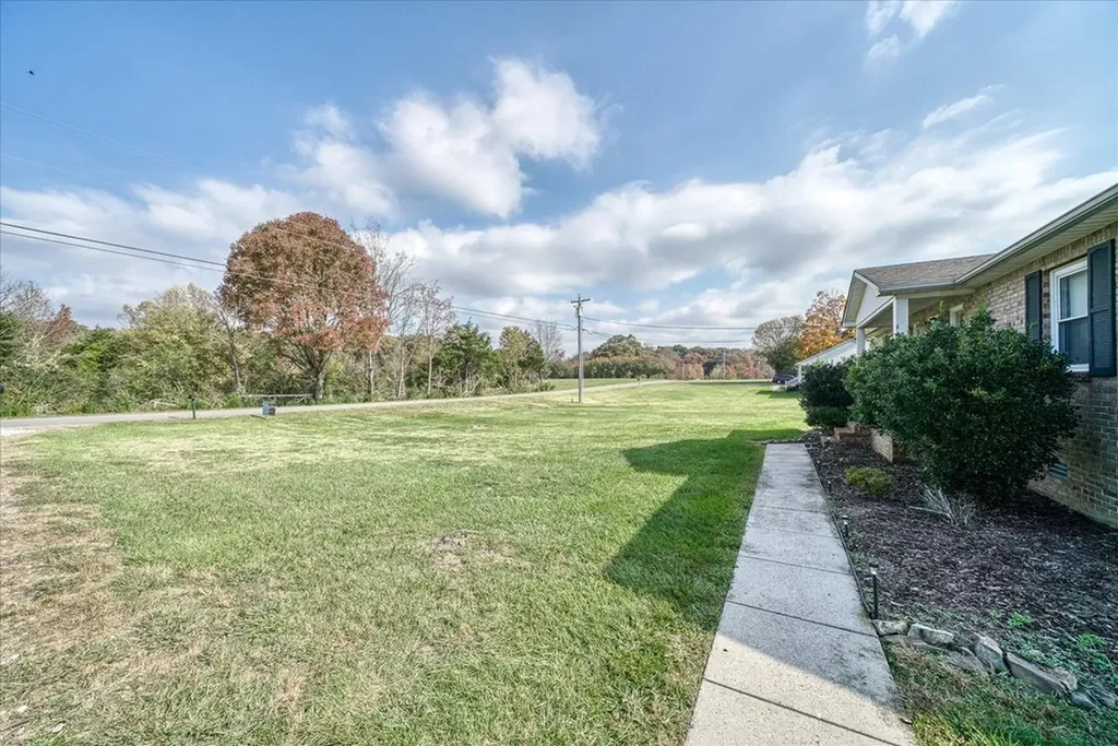 945 Cindy Drive Cookeville TN 38506