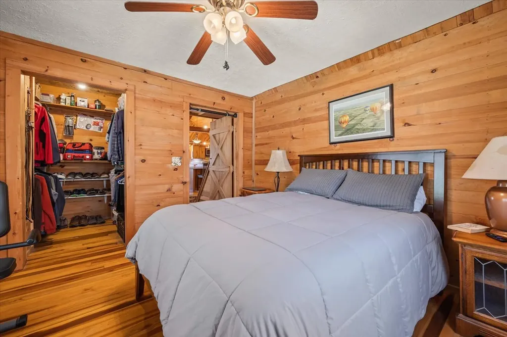 1198 Roughshod Hollow Road Byrdstown TN 38549