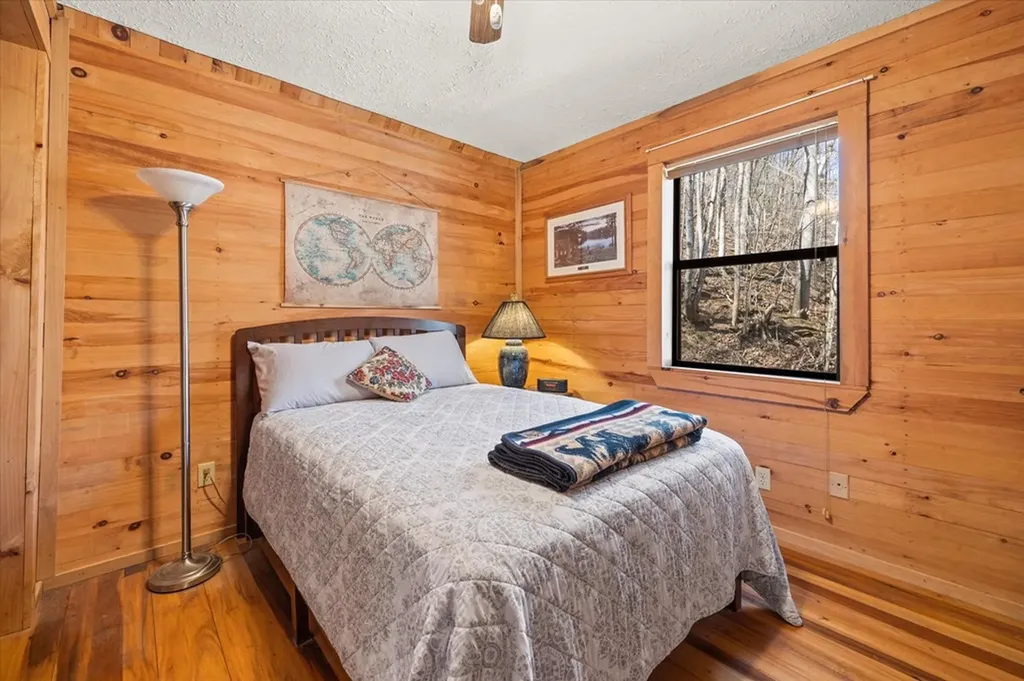 1198 Roughshod Hollow Road Byrdstown TN 38549