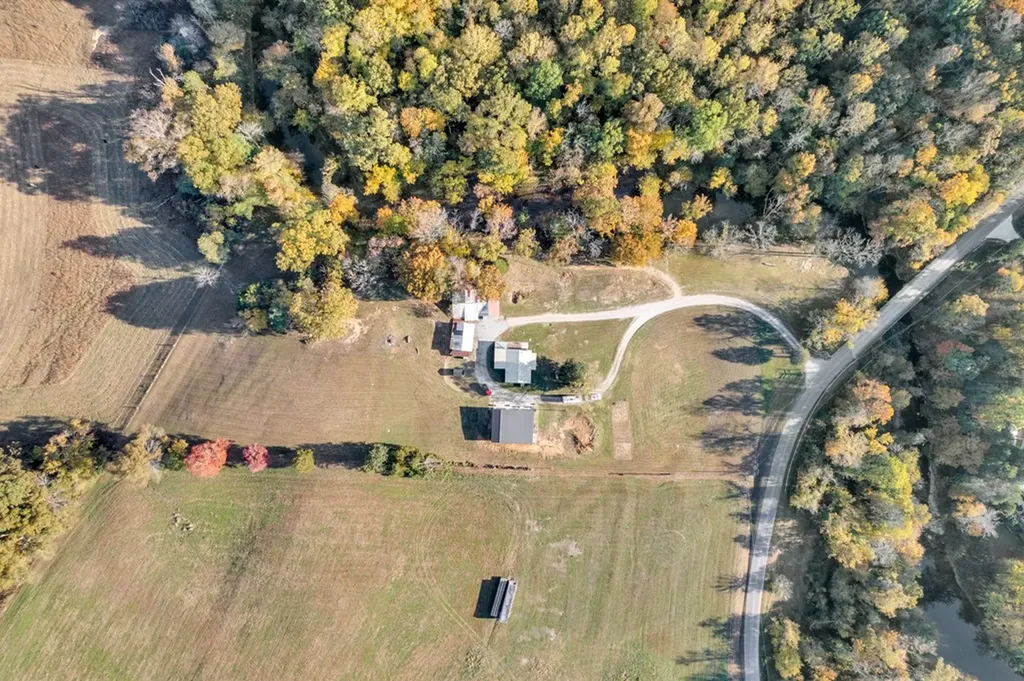 1353 Frank Sims Road Sparta TN 38583