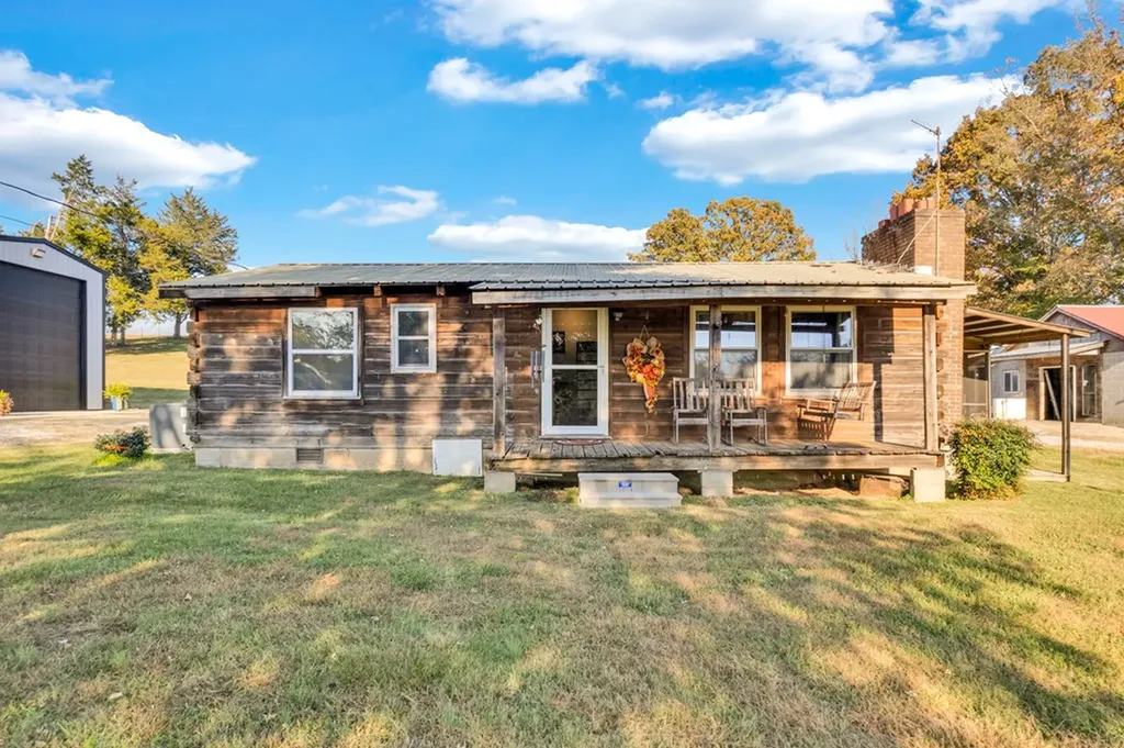 1353 Frank Sims Road Sparta TN 38583