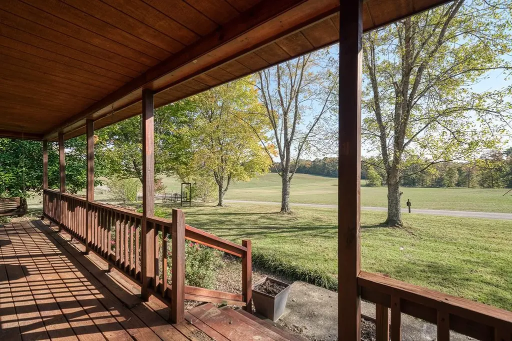 512 Frank Massa Road Sparta TN 38583