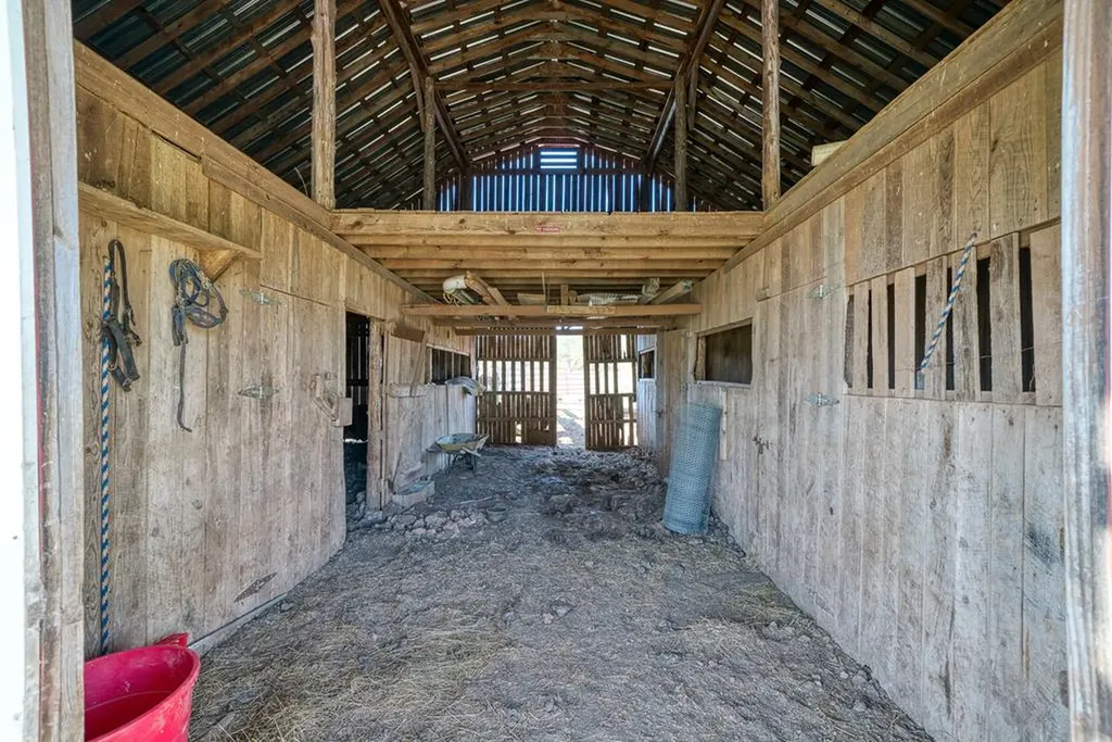 512 Frank Massa Road Sparta TN 38583