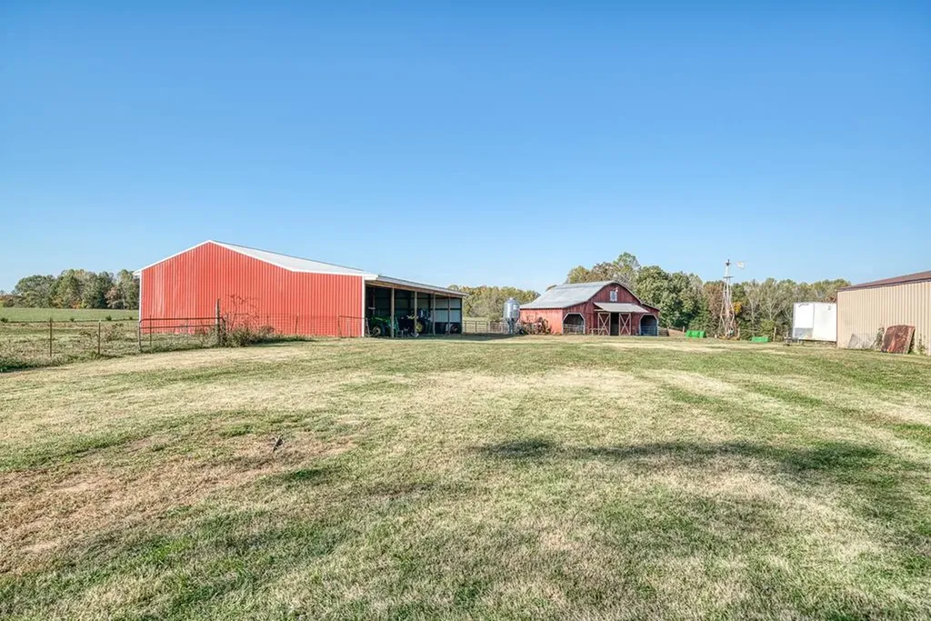 512 Frank Massa Road Sparta TN 38583