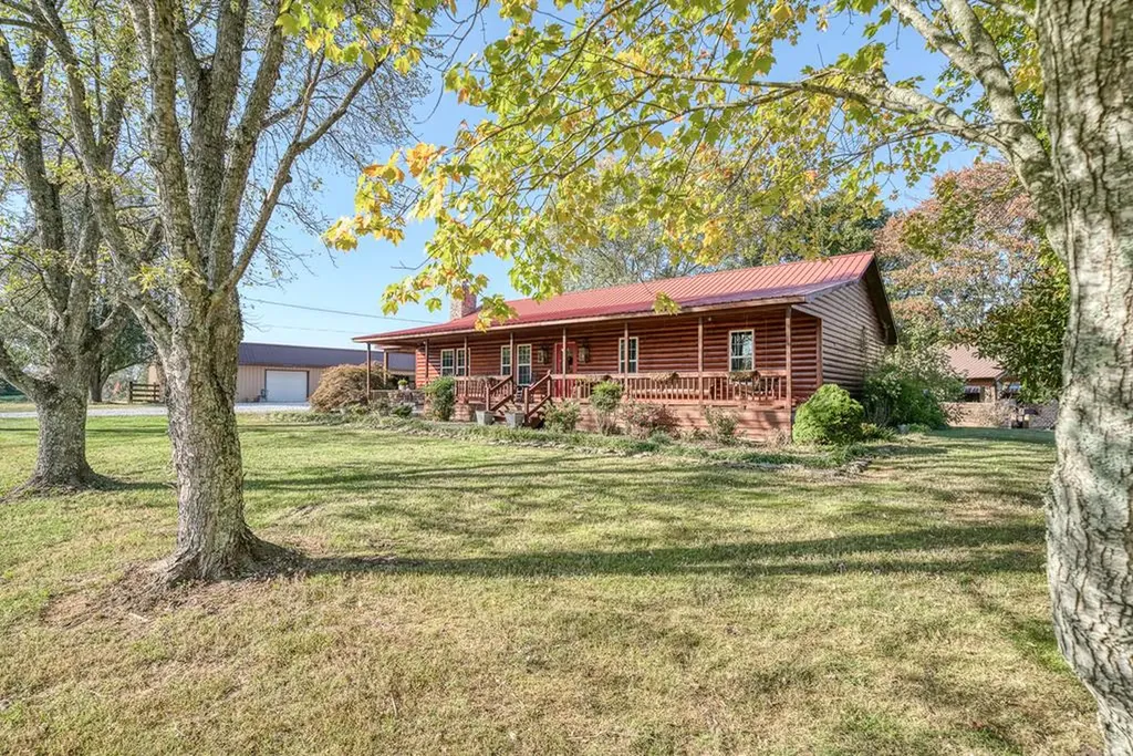 512 Frank Massa Road Sparta TN 38583