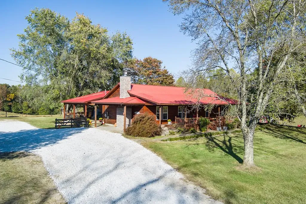 512 Frank Massa Road Sparta TN 38583