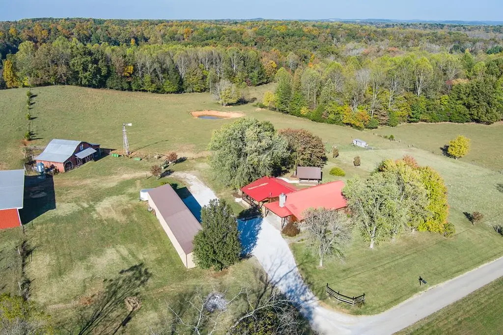 512 Frank Massa Road Sparta TN 38583