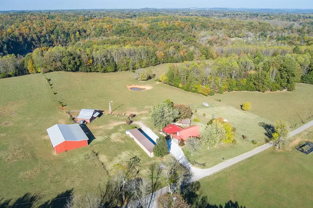 512 Frank Massa Road Sparta TN 38583