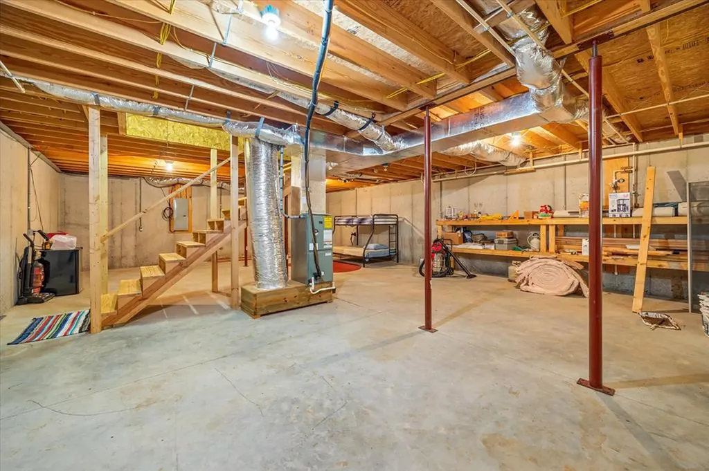 2321 Red Oak Ridge Road Celina TN 38551