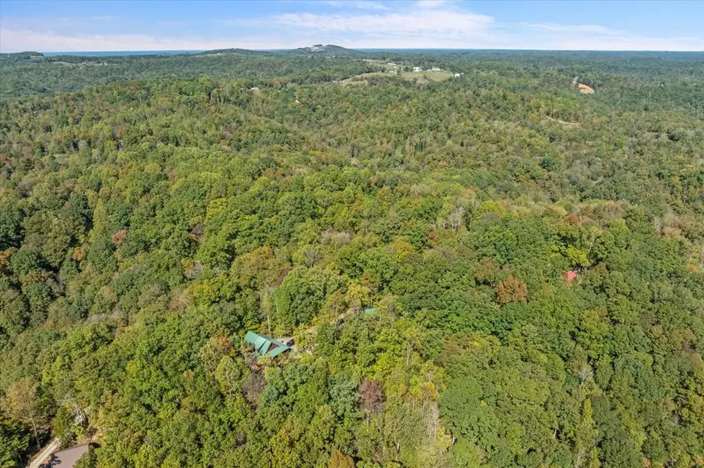 2321 Red Oak Ridge Road Celina TN 38551