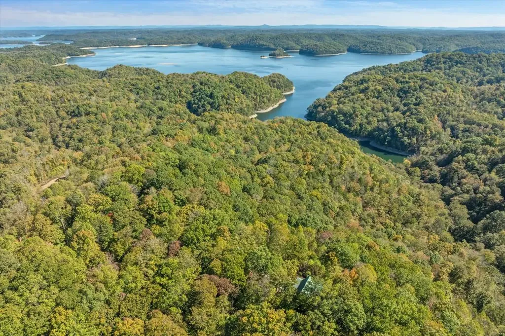 2321 Red Oak Ridge Road Celina TN 38551