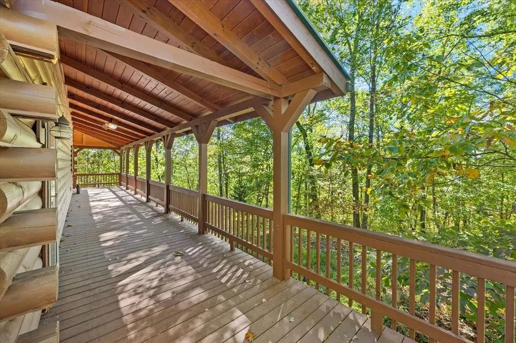 2321 Red Oak Ridge Road Celina TN 38551