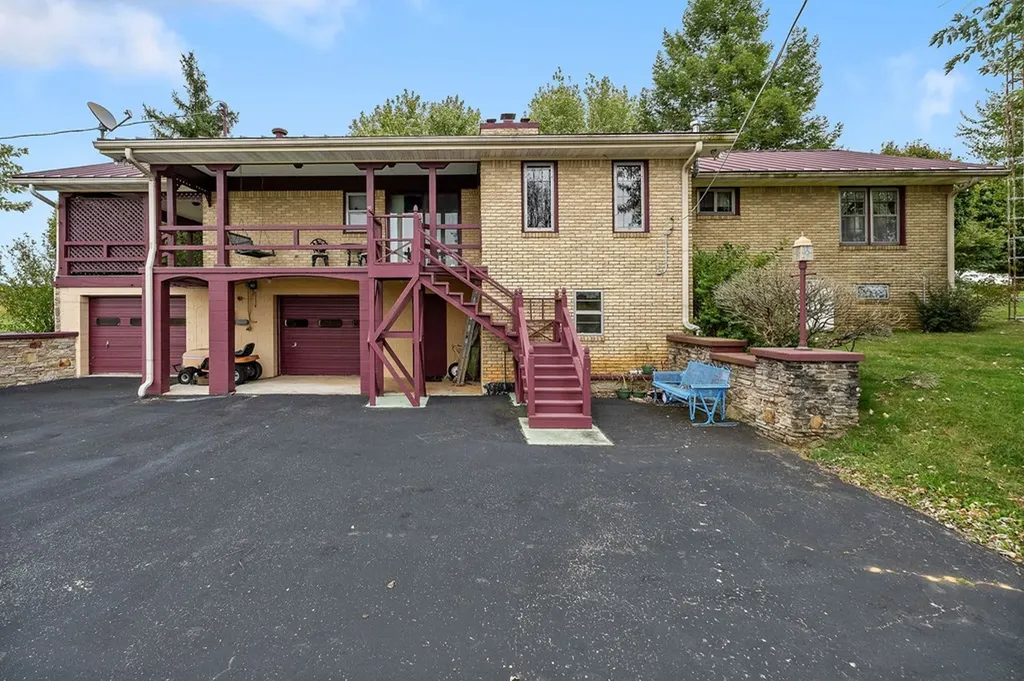 763 Oakley Allons Road Allons TN 38541