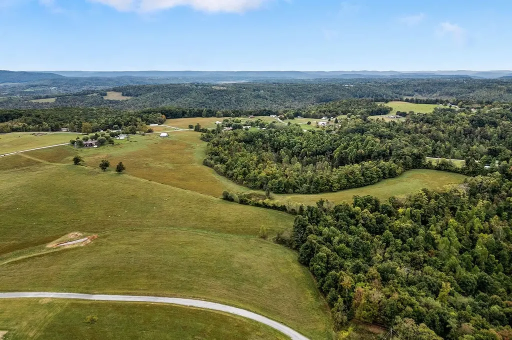 763 Oakley Allons Road Allons TN 38541