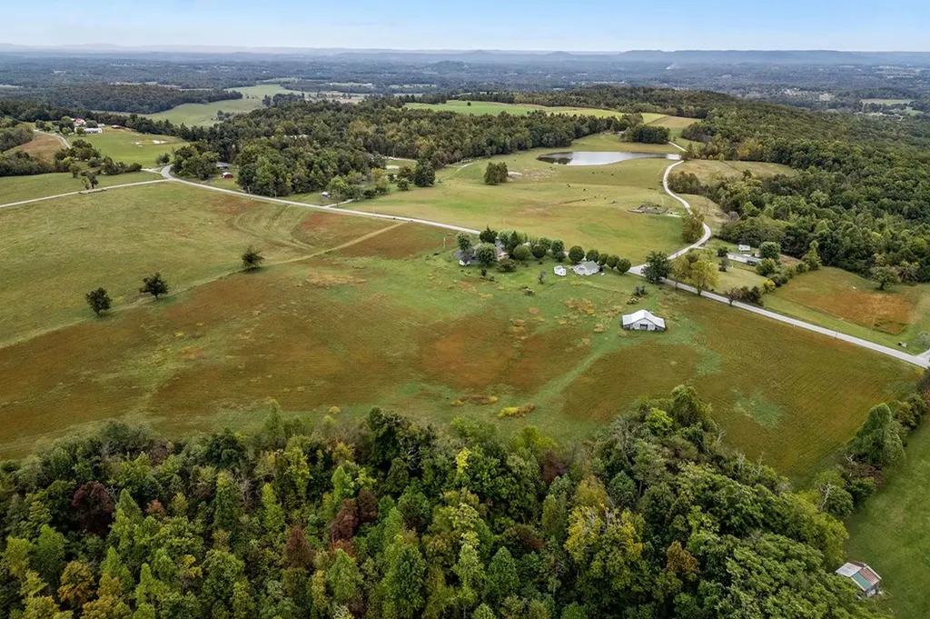 763 Oakley Allons Road Allons TN 38541