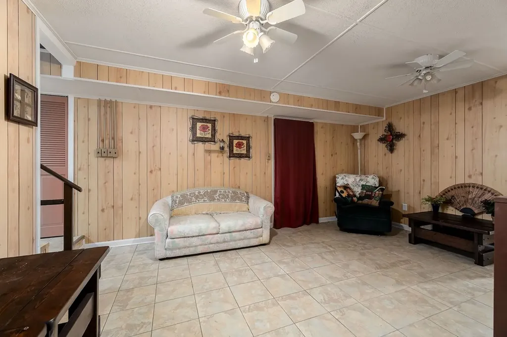 763 Oakley Allons Road Allons TN 38541